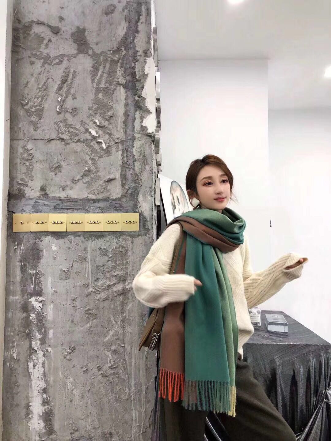 Winter Ladies All Warm Fresh Classic Fringe Gradient Blend Wool Scarf details Picture
