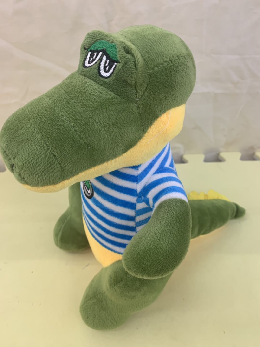 Crystal super soft crocodile plush toys for children, girls and home decorations