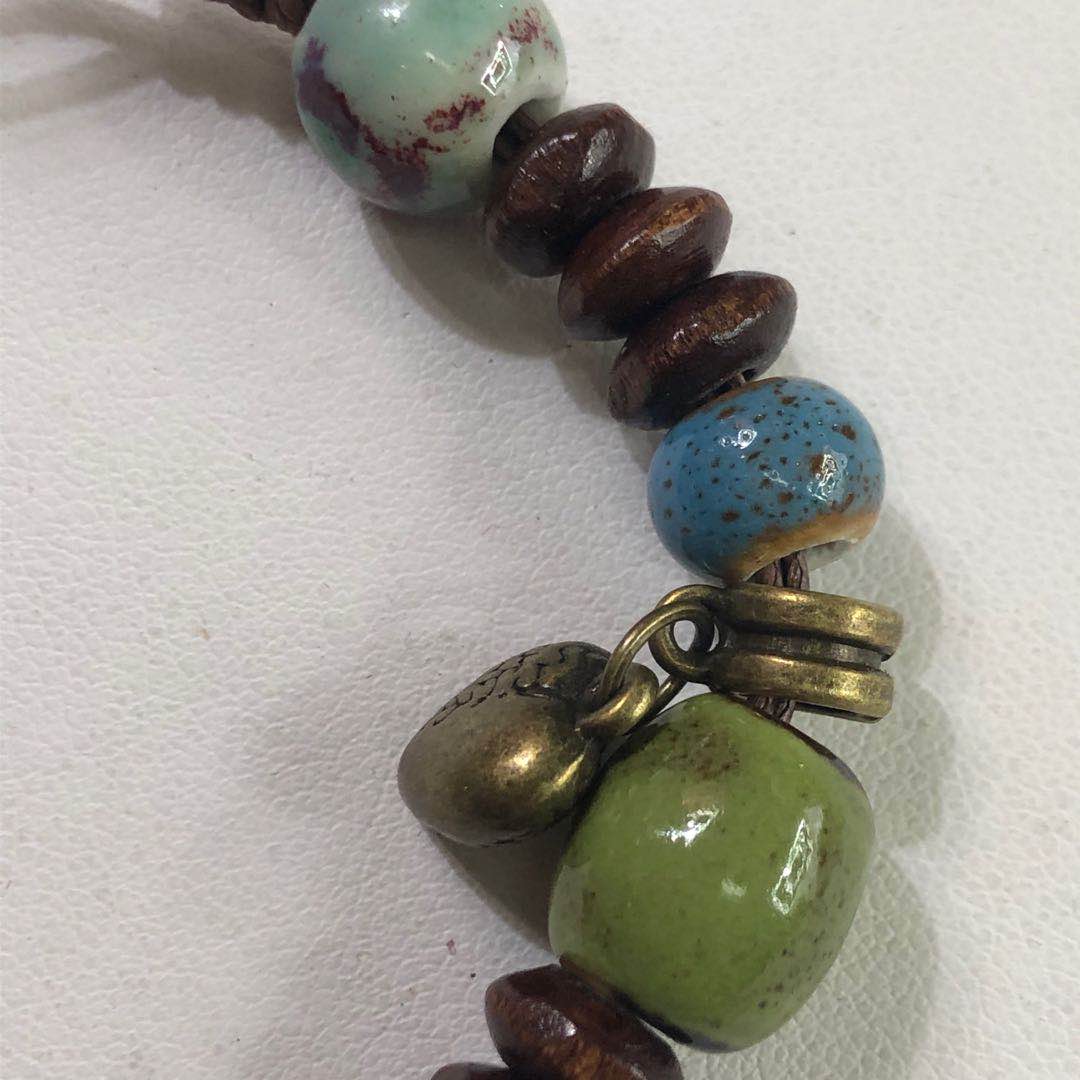 Candy-colored retro heart-shaped pendant bracelet, high-end, eco-friendly, anti-allergy, versatile and trendy accessory Specification image