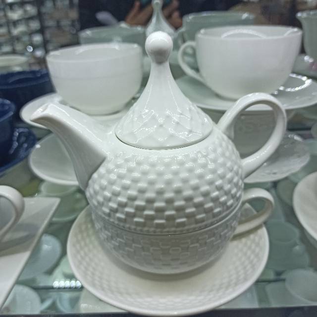 陶瓷茶壶白色一壶一碟