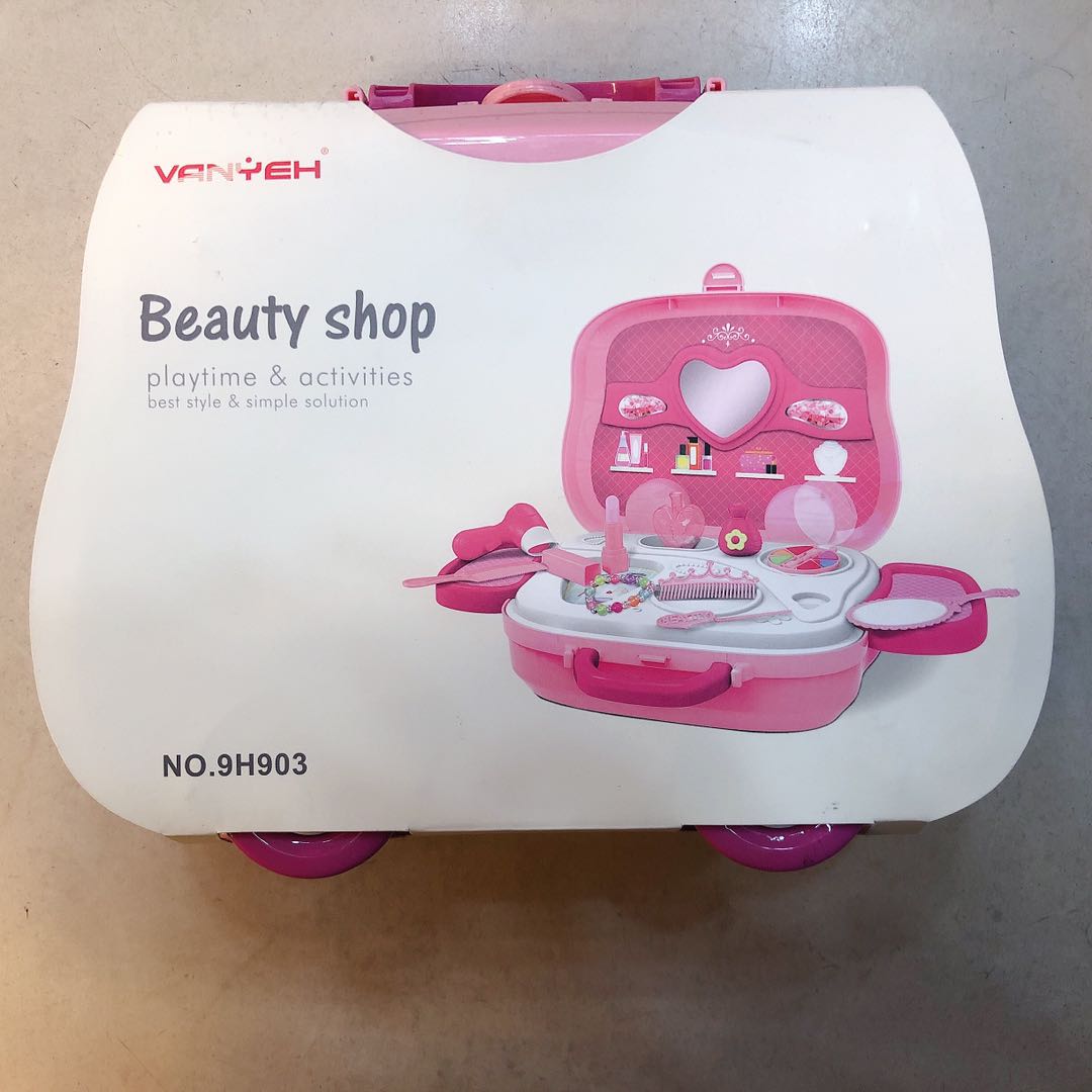 仿真过家家玩具套装儿童梳妆化妆玩具餐具手提箱