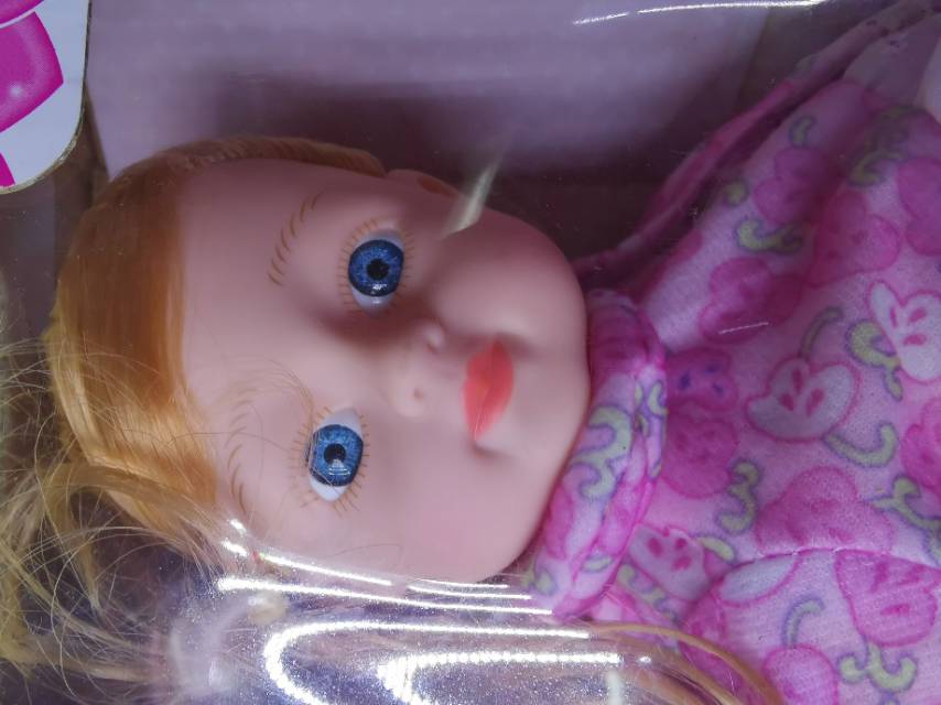 仿真女孩洋娃娃芭比公主礼盒装五官端正模样精致可爱细节图