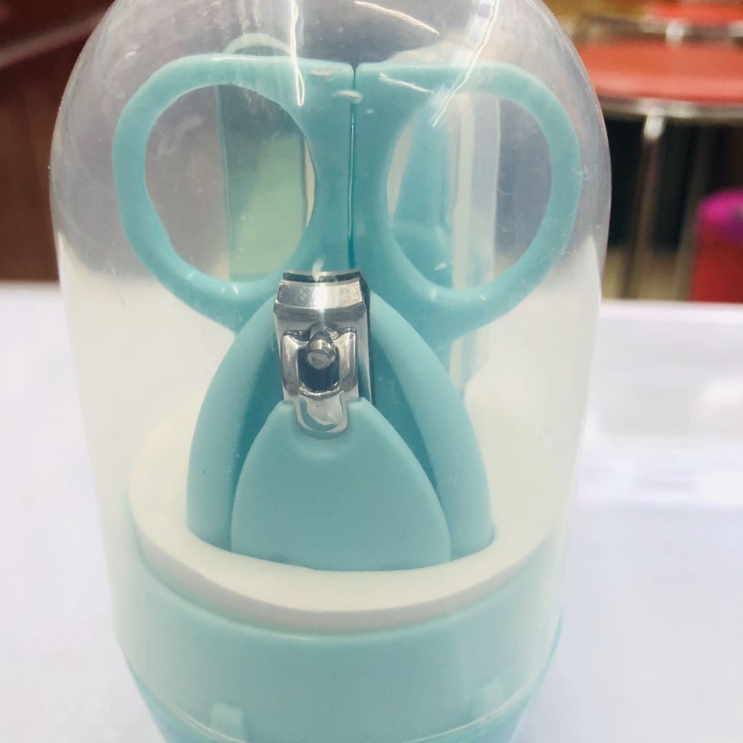 婴儿指甲剪套装宝宝指甲刀新生儿防夹肉指甲钳安全儿童剪刀4件套