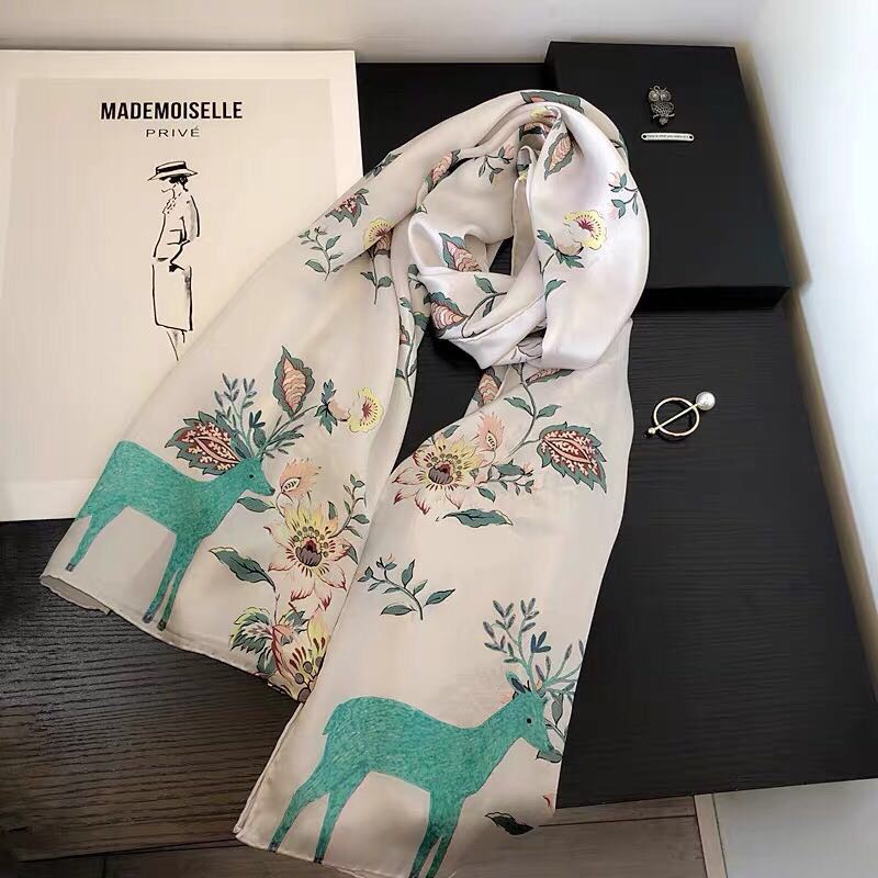 Tender And Cute Deer 100% Silk Scarf Shawl Specification drawing