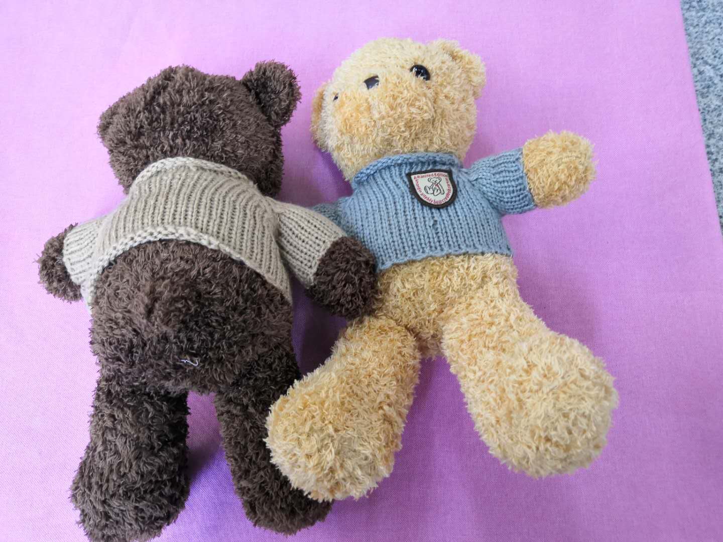 Wholesale of 30 cm long plush clothing, bear sweaters, bear dolls and plush toys from the manufacturer details Picture