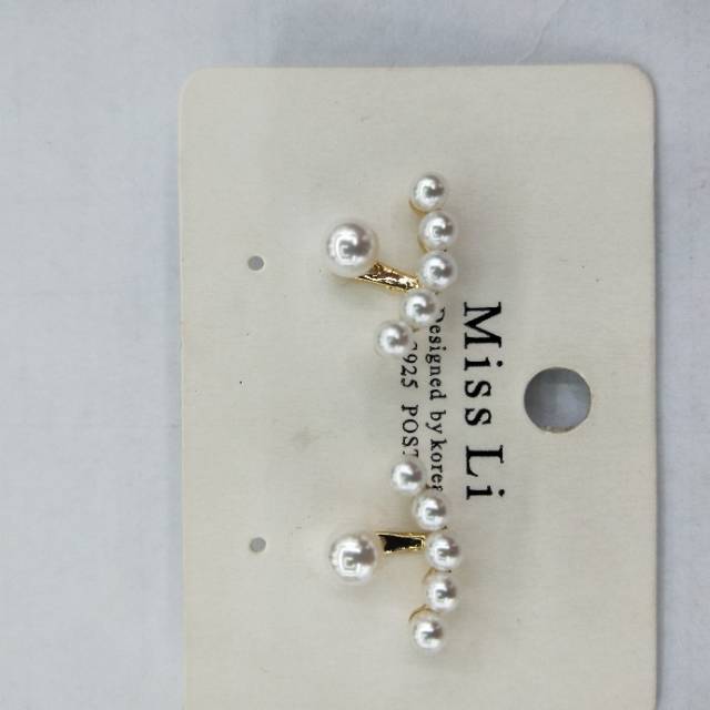 Factory direct sales: Simple, elegant, fashionable and popular jewelry and accessories, personalized and trendy new combination pearl earrings, Li accessories