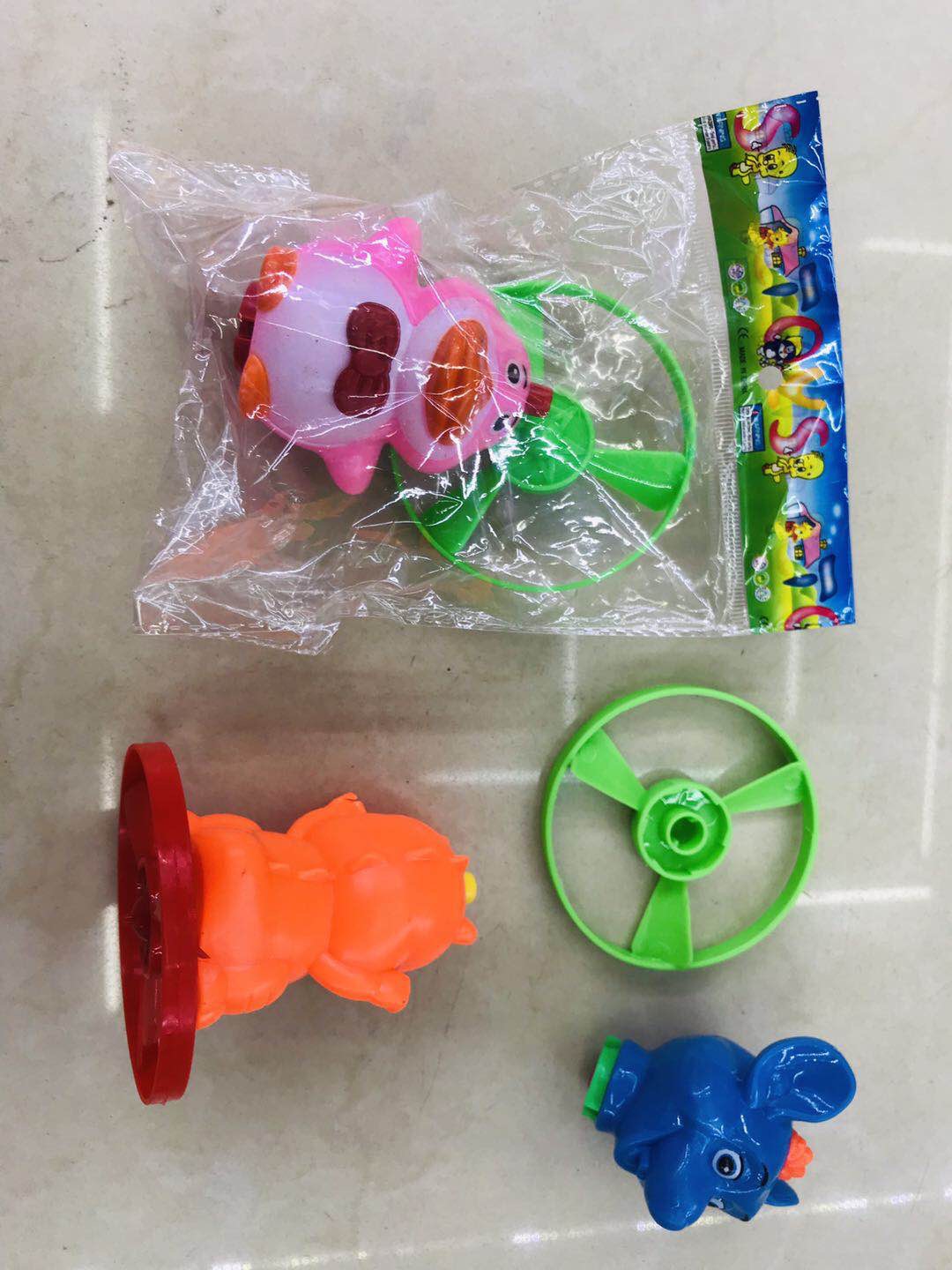 儿童玩具儿时按压陀螺动物鸡旋转飞机派大星趣味