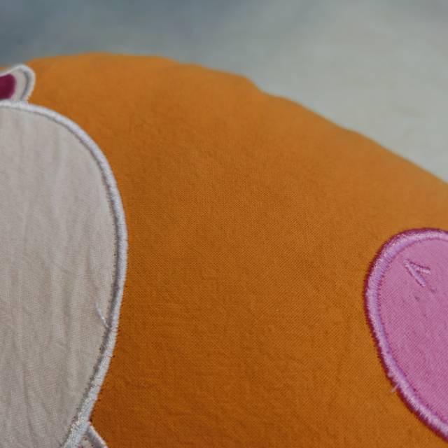 新款客厅沙发靠枕床头护腰汽车腰枕抱枕细节图