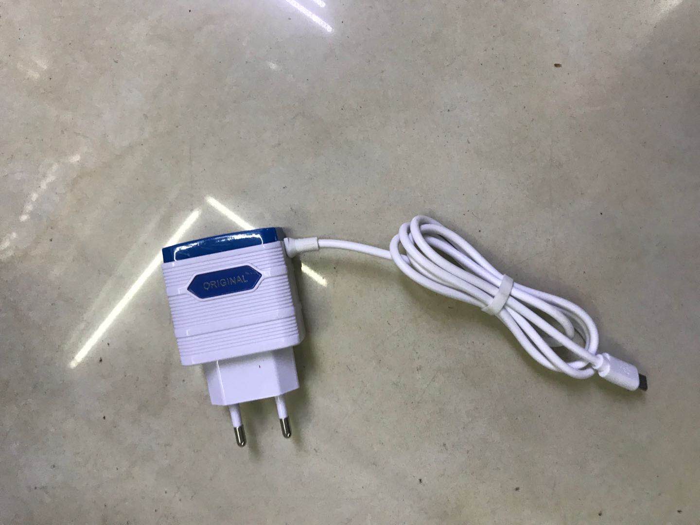 手机多头充电器转接多口usb充电器多孔充电头手机插头快充通用2.4a苹果华为小米通用usb插座