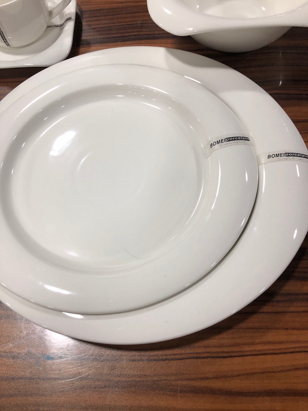 Double-ear round center coffee cup, simple and elegant Western-style tableware in Nordic style details Picture