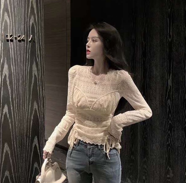 Women's Sexy Lace Crew Neck Top Comfortable Ultra-Thin Breathable Slim Slim Stylish Top