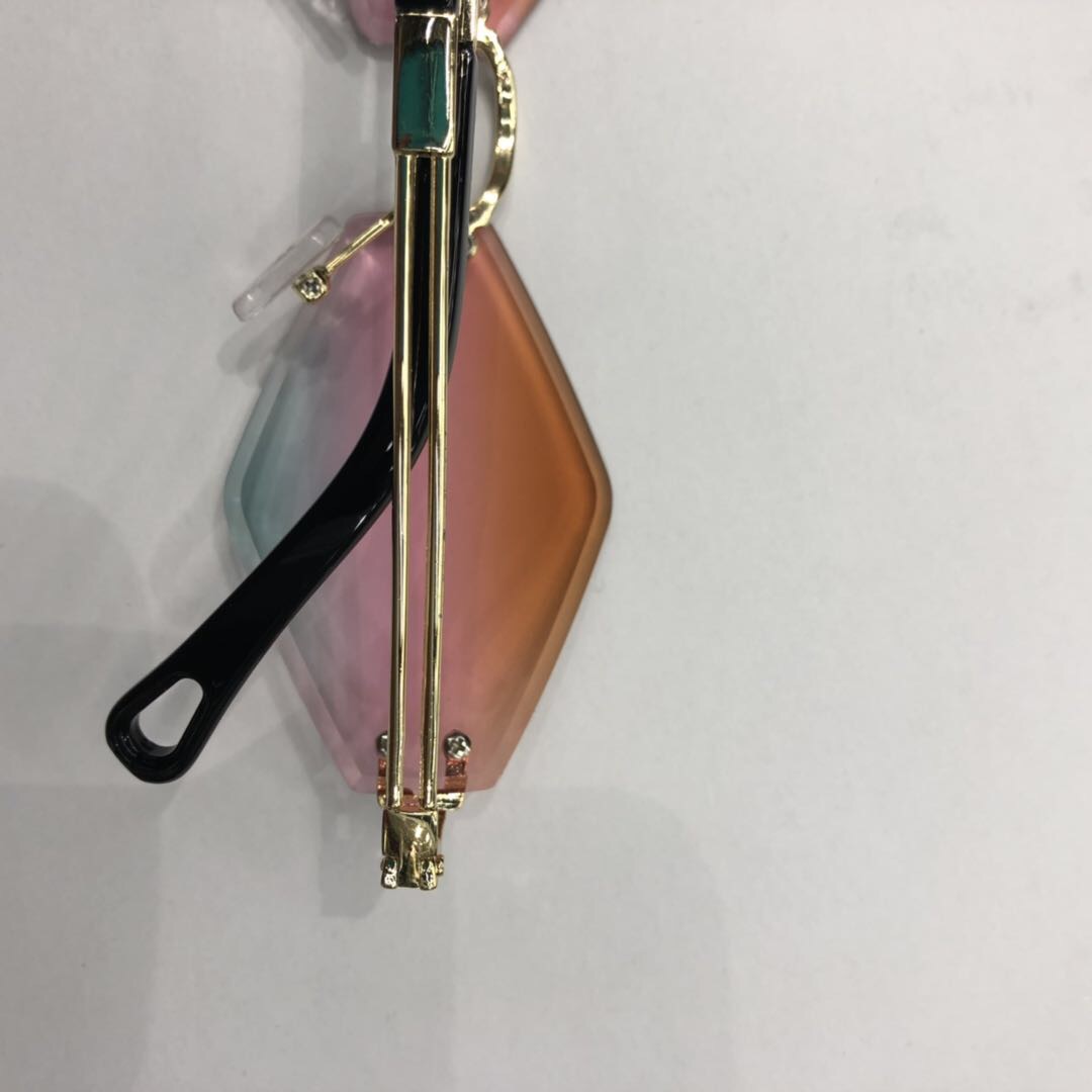 Personalized polygonal borderless color sunglasses and sunshades Specification image