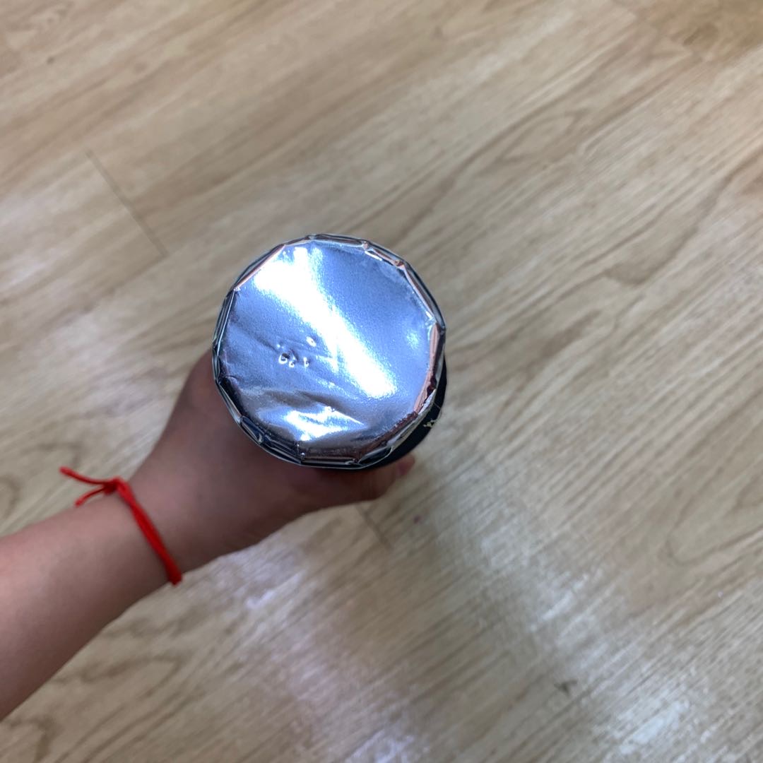 Romantic fireworks, wedding props, festival firecrackers, red for happy events Specification image