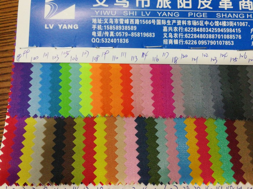 Factory direct sales of the best-selling new Oxford fabric 209, with large stock available for high, medium and low-end bags, sofas, shoes and fabrics details Picture