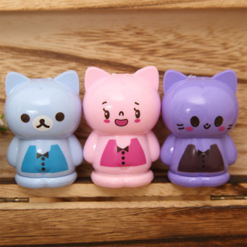 Dongyang Pencil Sharpener DY-312 Korean version Cute cartoon-shaped kitten Creative Plastic single-hole pencil sharpener details Picture