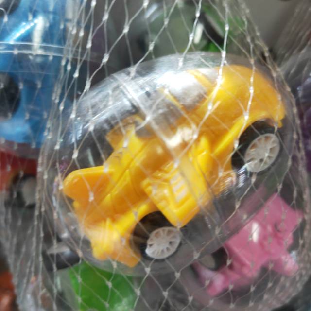 儿童玩具曲奇蛋赠品玩具车。产品图