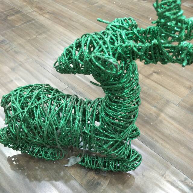Manufacturers Direct Woven Iron Christmas Fawn Christmas Supplies Holiday Gifts