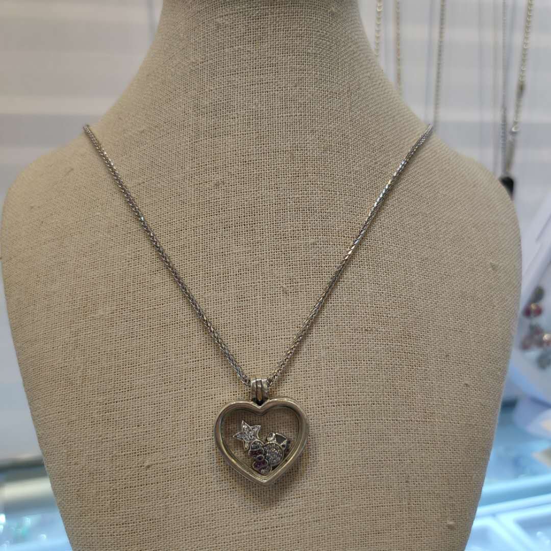 A new versatile s925 sterling silver heart-shaped star pendant necklace for both men and women, suitable for Japan and South Korea