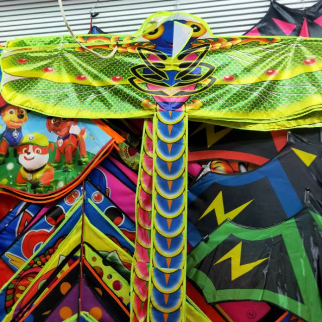 Cloth material dragonfly kite entertainment toys 、 Specification drawing