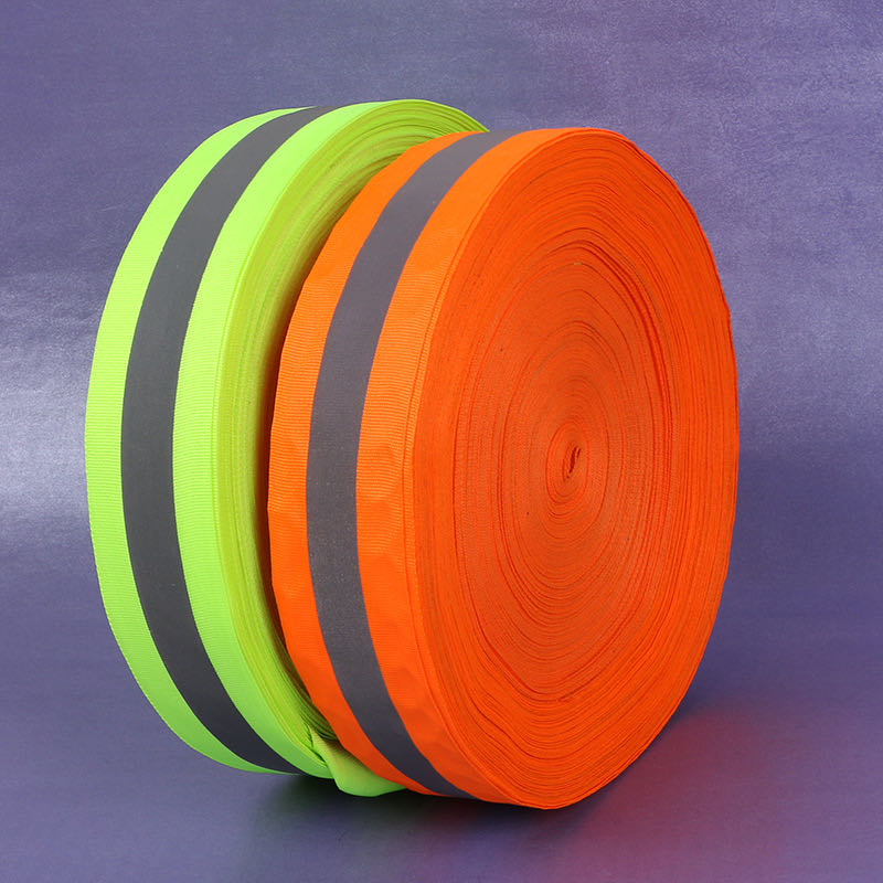 This white handcrafted edge-wrapped fabric strap, fabric strips, straps, leg bindings, rolled edges, and clothing accessories Specification image