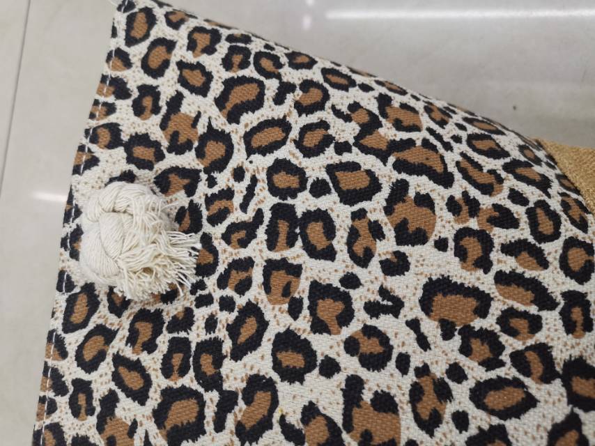 Leopard Print Cotton And Linen Canvas Bag Portable Shopping Bag Women's Casual All-In-One Bag details Picture