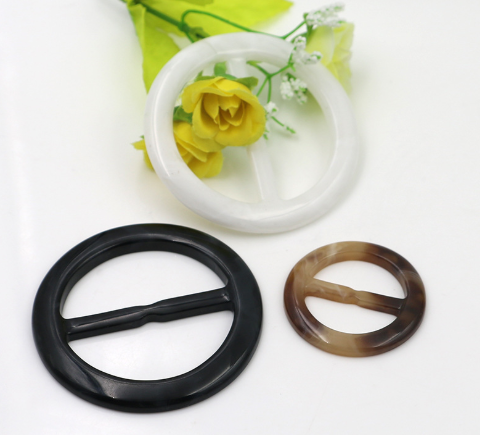 风衣大衣腰扣/日字扣/圆形长方形树脂T恤衣产品图