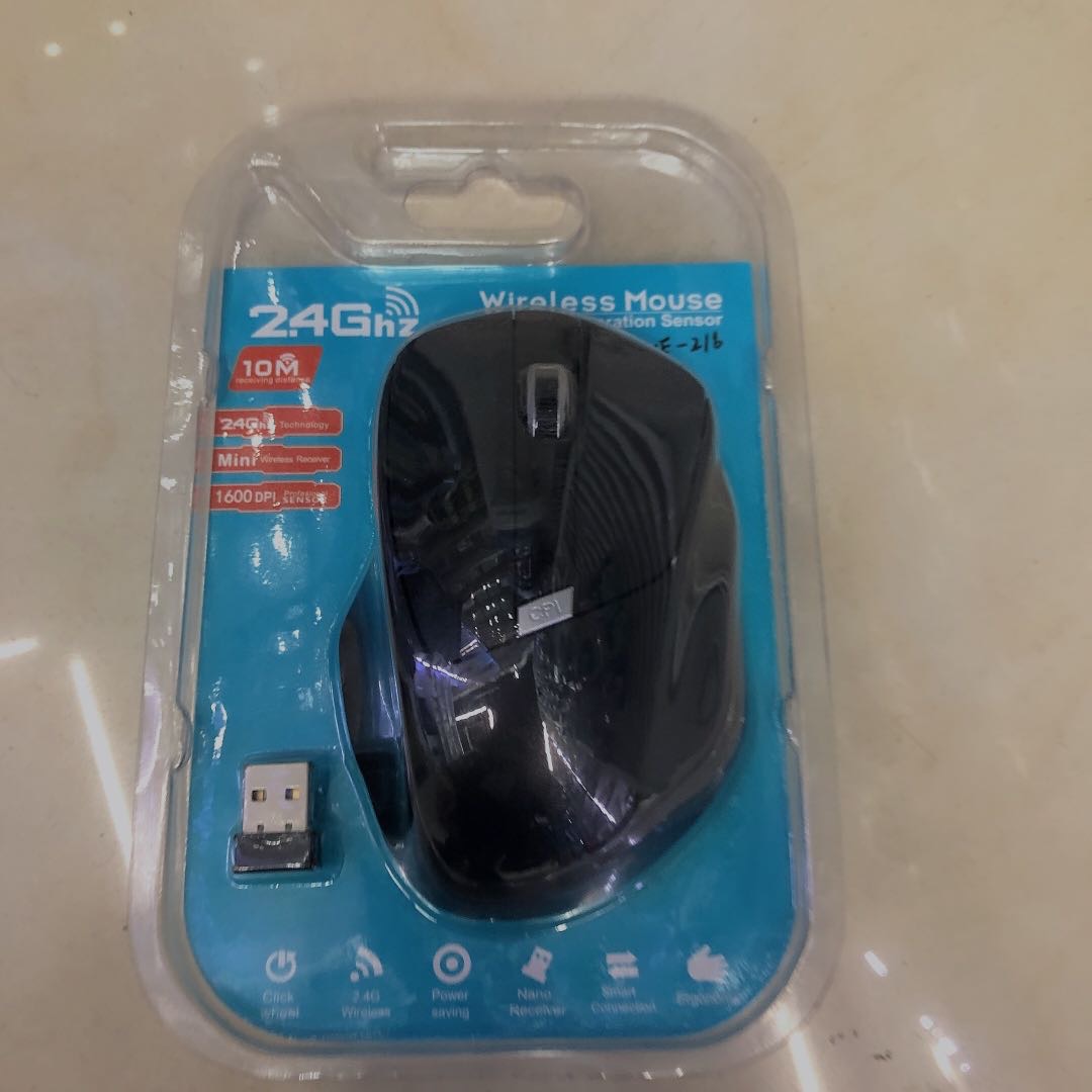 厂家直销2.4G无线充电鼠标办公家用笔记本静音时尚中性包装