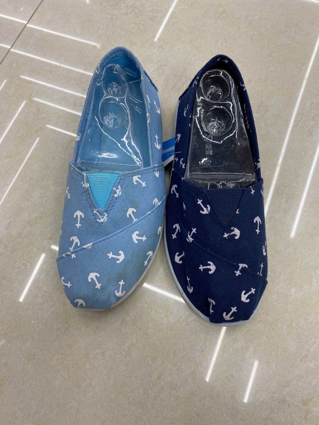Cloth Shoes For The Elderly Flat Heel Mother Soft Sole 4 Elderly Non-Slip Comfortable details Picture