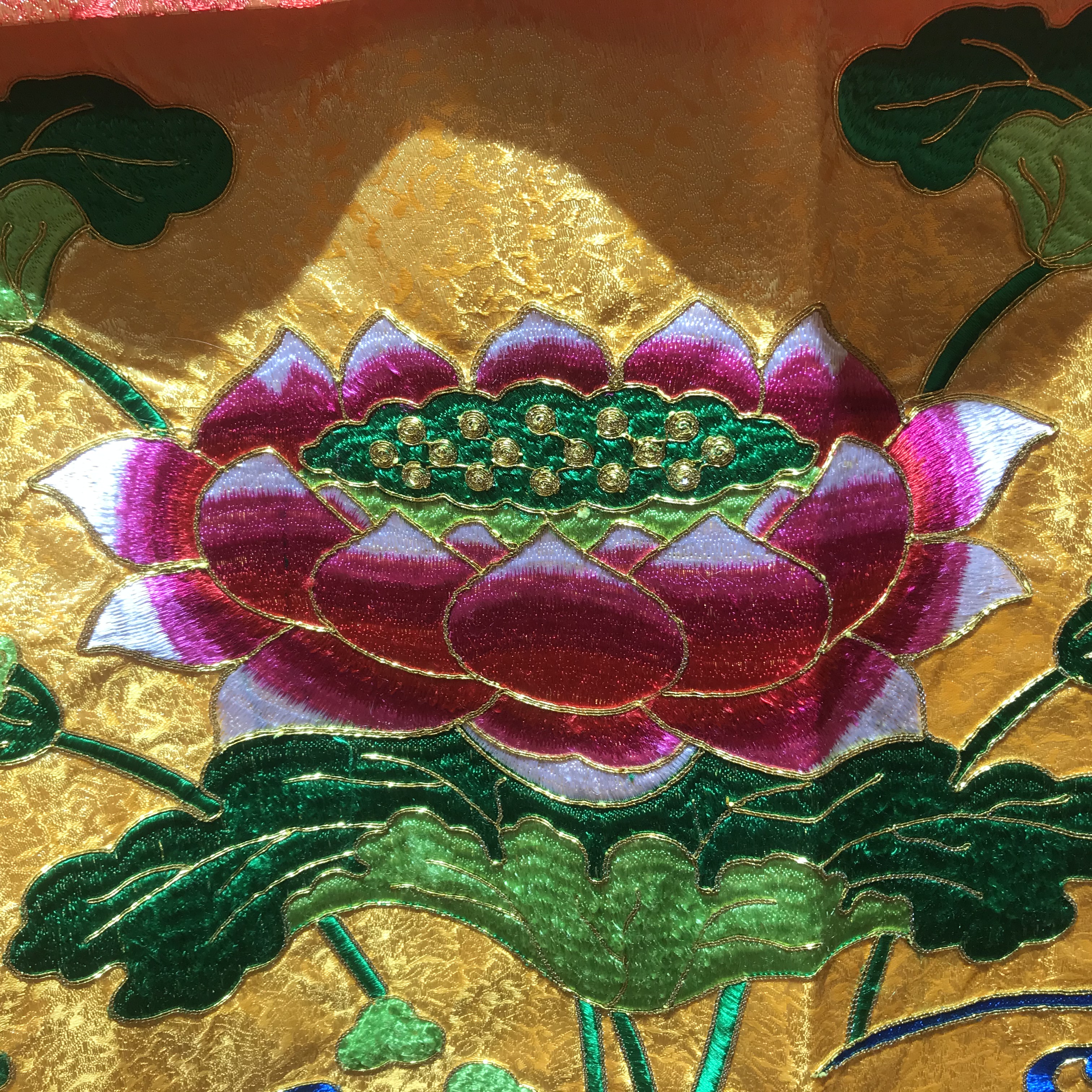 Buddhist Supplies High-End Buddha Hall Table Around Buddha Table Light Household Lotus Buddha Tent Cloth Table Skirt Rectangular Circumference Specification drawing