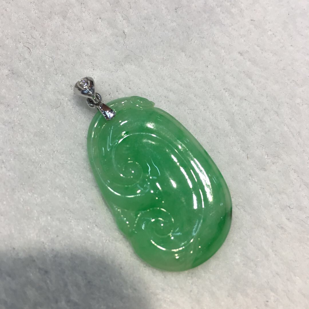 Jade and jade ruyi pendant for women, A-grade, full green ice type leaf pendant, inlaid with peace pendant Specification image