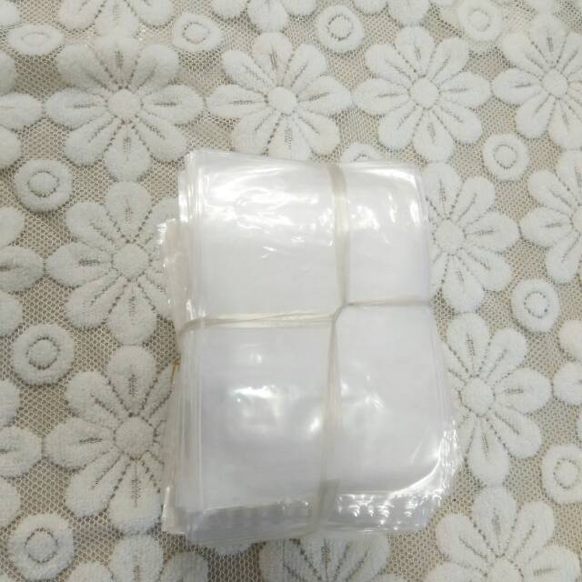 تقترح صاحبة التسويق المباشر في المصنع أن تكون أكياس PE PP 30 x 40 كمية كبيرة من البضائع الجاهزة بسعر جيد