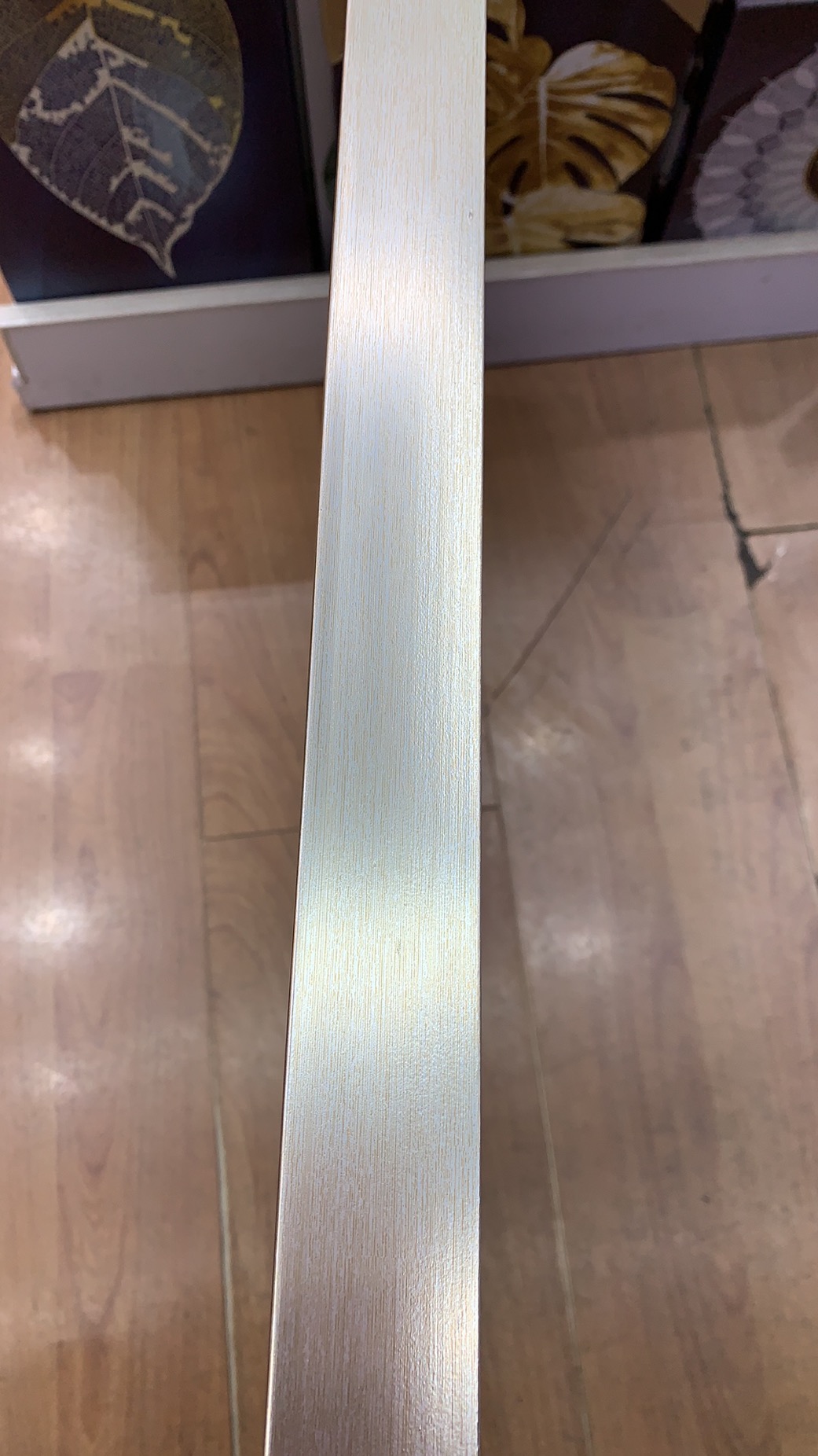 Modern minimalist and light luxury entrance three-panel decorative painting, light luxury corridor corridor wall hanging painting, golden leaf mural material ice crystal Specification image