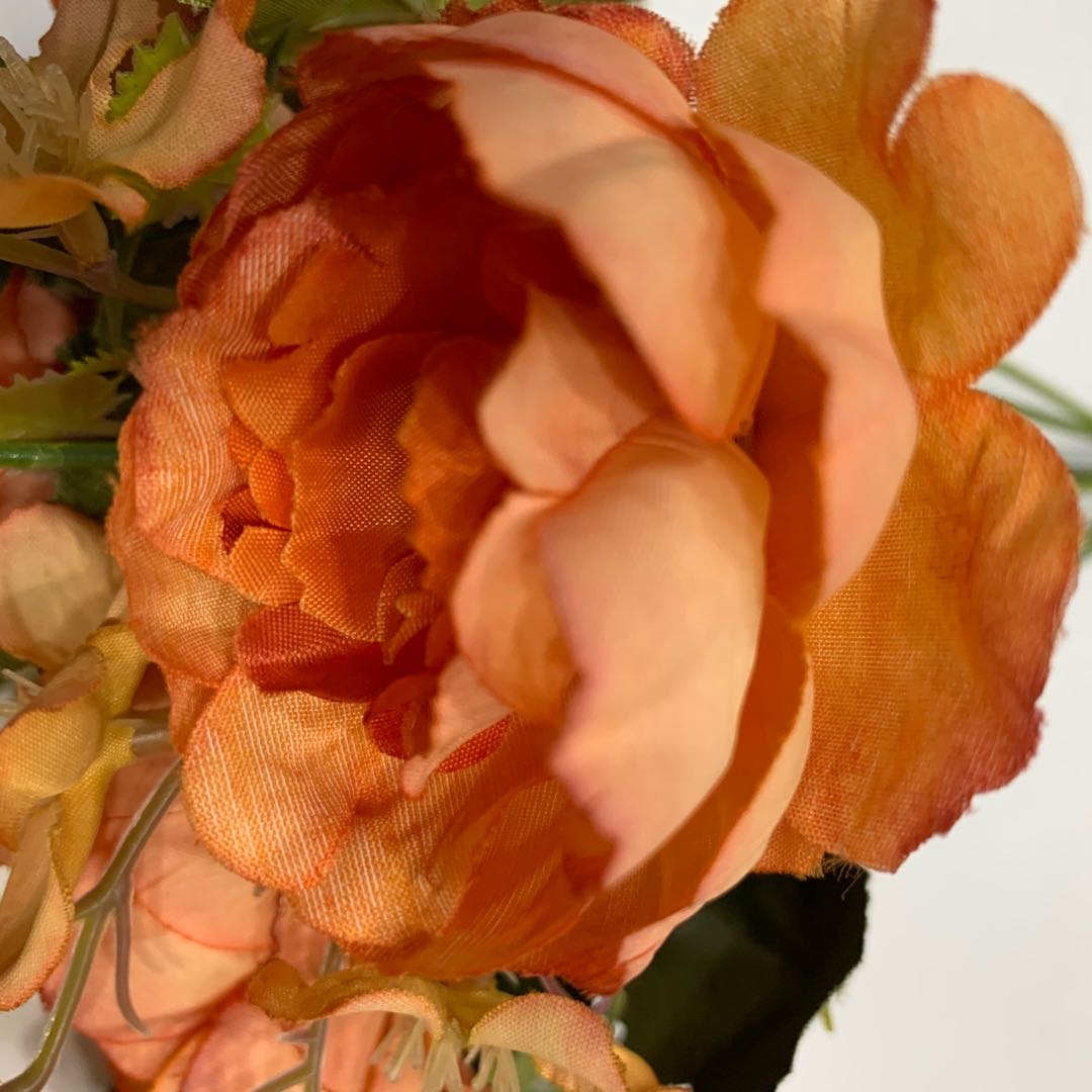 Artificial flowers for different scenarios