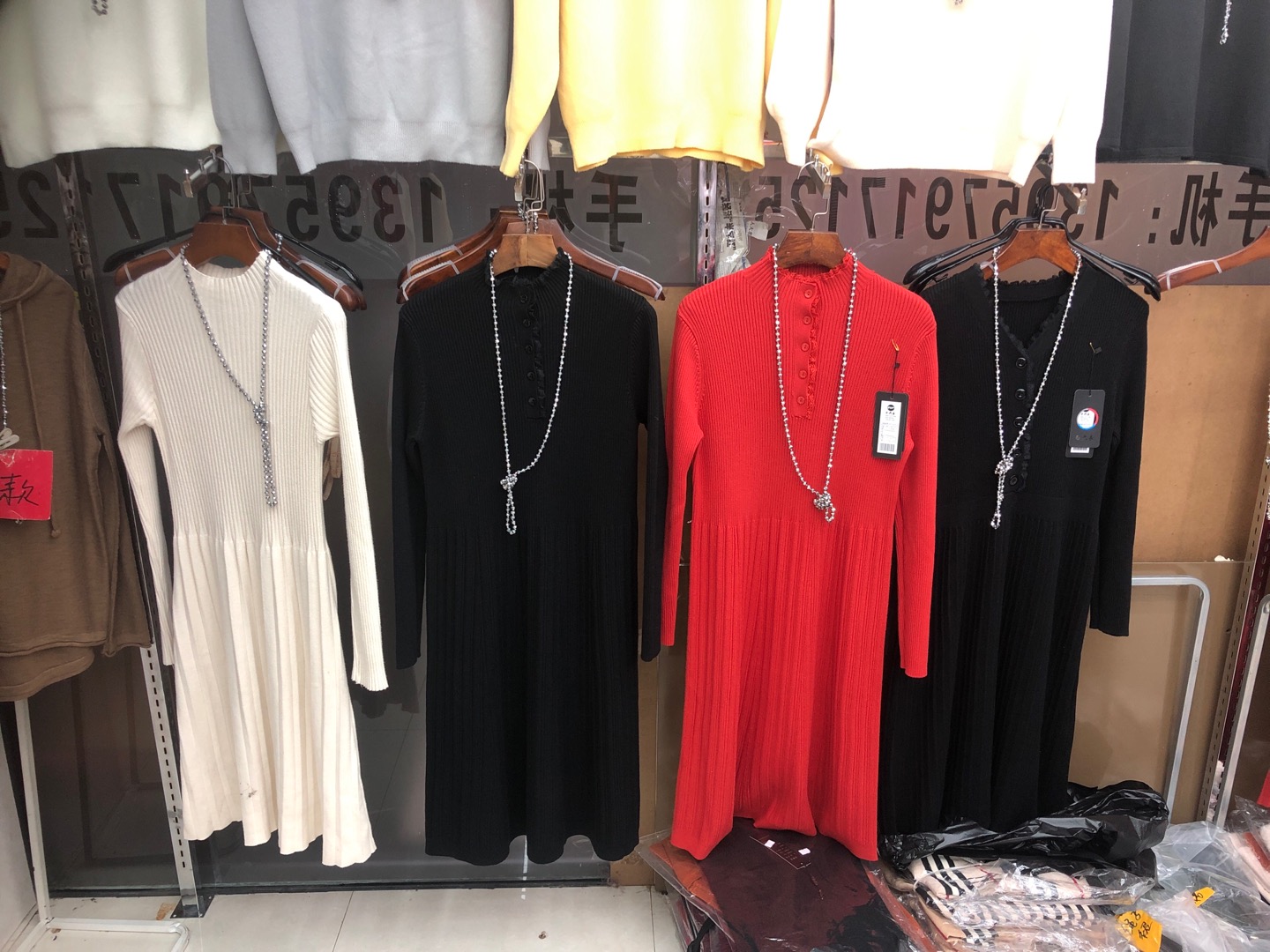 Liu Liu Clothing describe pic - 1