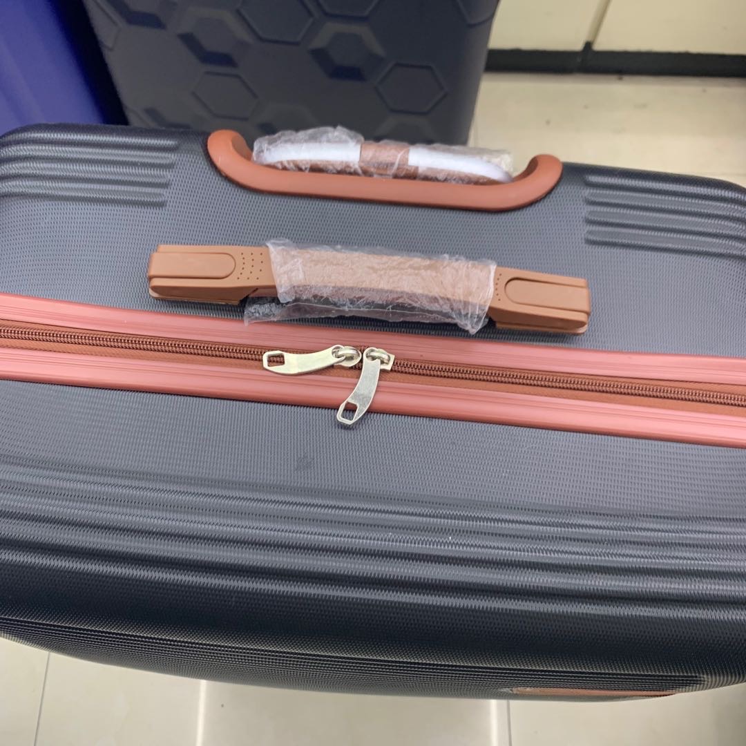 商务旅行箱三件套装万向轮带锁行李箱侧手提产品图