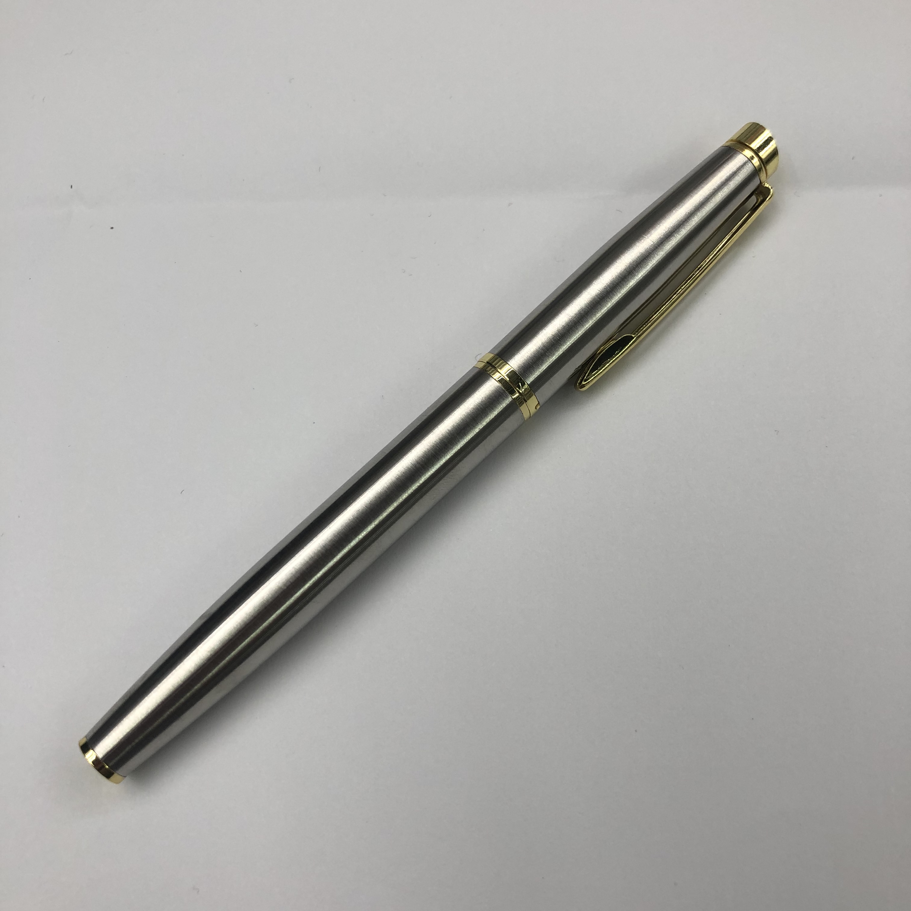 Metal heavy hand pen black ink pen men's business office carbon neutral pen ballpoint pen signature signature pen thumbnail