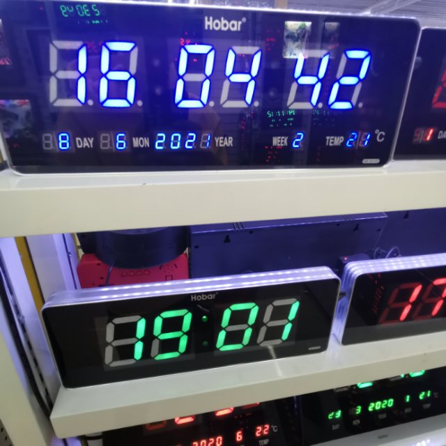 多种款式万年历电子钟新款家用客厅壁挂超薄创意led数码万年历产品图