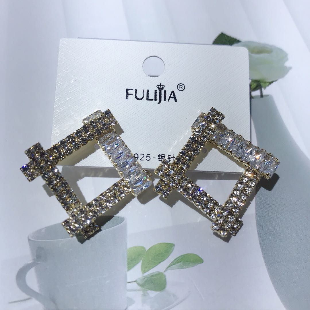 Classic trend web celebrity earrings square full of Korean style versatile fashion 925 silver needle earrings thumbnail