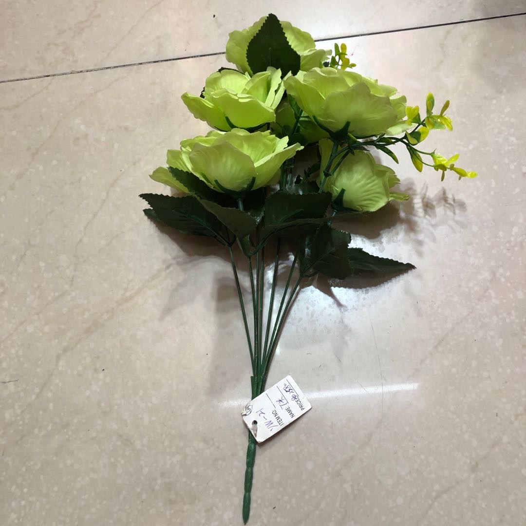 Hot-selling green artificial rose living room decoration shooting props