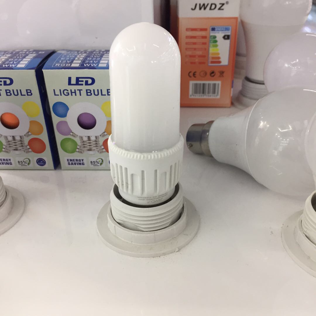 节能灯led灯泡白柱形自然光家用节能设备图