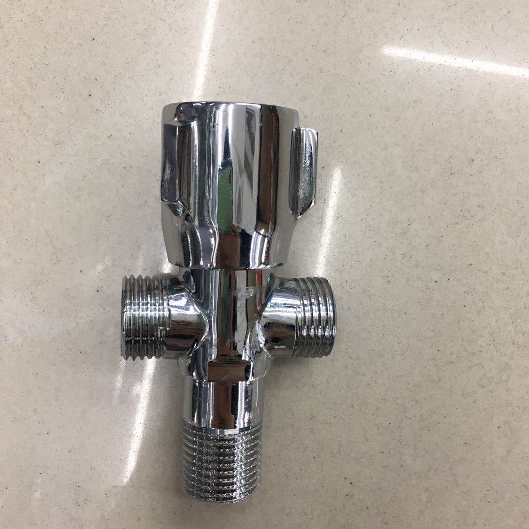4-way three-way Angle valve with one inlet and two outlets, electroplated thickened multi-functional, double-sided water outlet triangular valve and stop valve, double water outlet
