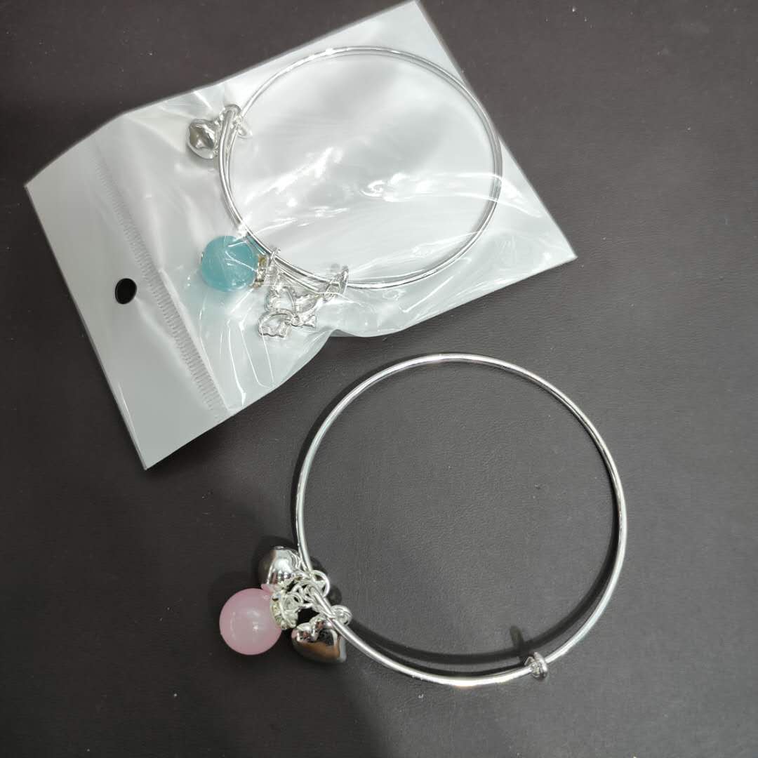5783编号1044的一款韩版潮流粉色水晶心形细手链手工女饰品