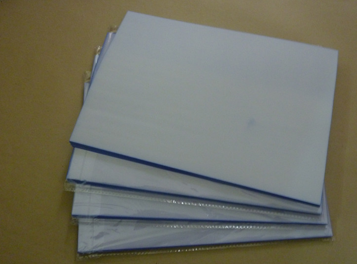 优质空白无碳复写纸a4无碳纸针式打印纸售货清单收据纸中纸白色图
