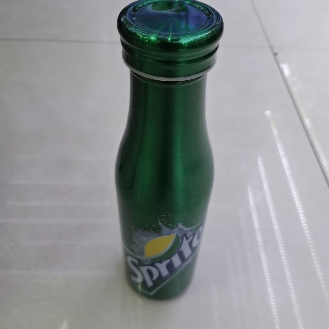 新款创意啤酒瓶304不锈钢保温杯便携密封双层真空杯子