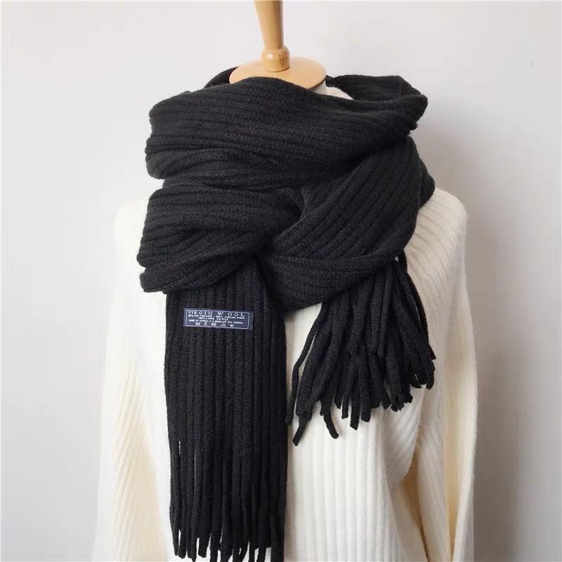 A classic and high-end scarf for casual and versatile use, a stylish long shawl for women in autumn and winter