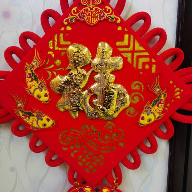 Chinese knot pendants, "Fu" character hanging, double fish tassels, living room home wall decorations, entrance hall, festive background wall decorations for the Spring Festival details Picture