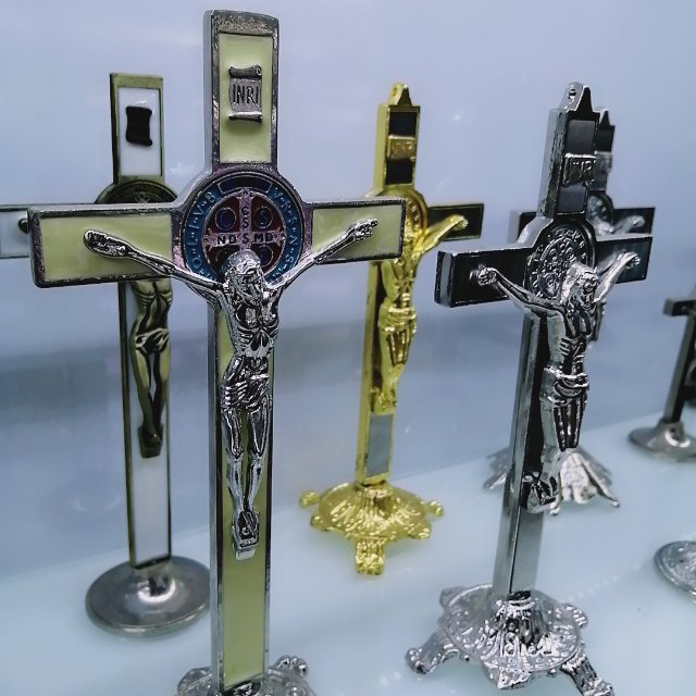 十字架合金配件 基督教带底座十字架 宗教摆件产品图