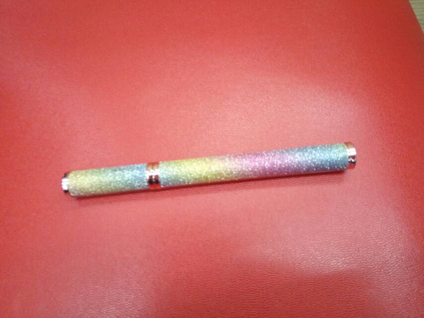 Hengfang eyeliner liquid pen black cream is not easy to smudge, dries quickly, is waterproof and lasts long