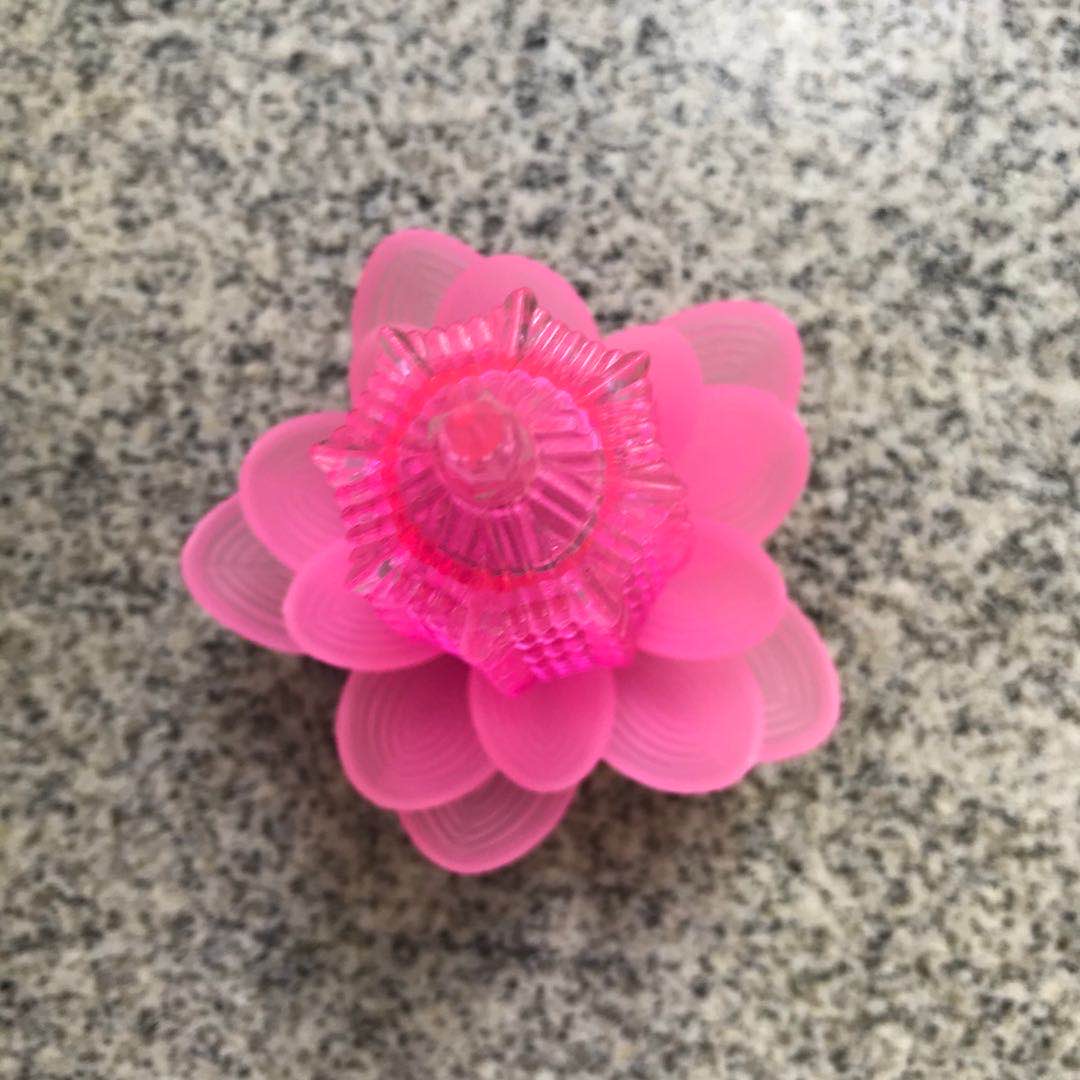 儿童玩具儿童礼物雷峰塔闪光灯闪光玩具厂家直销