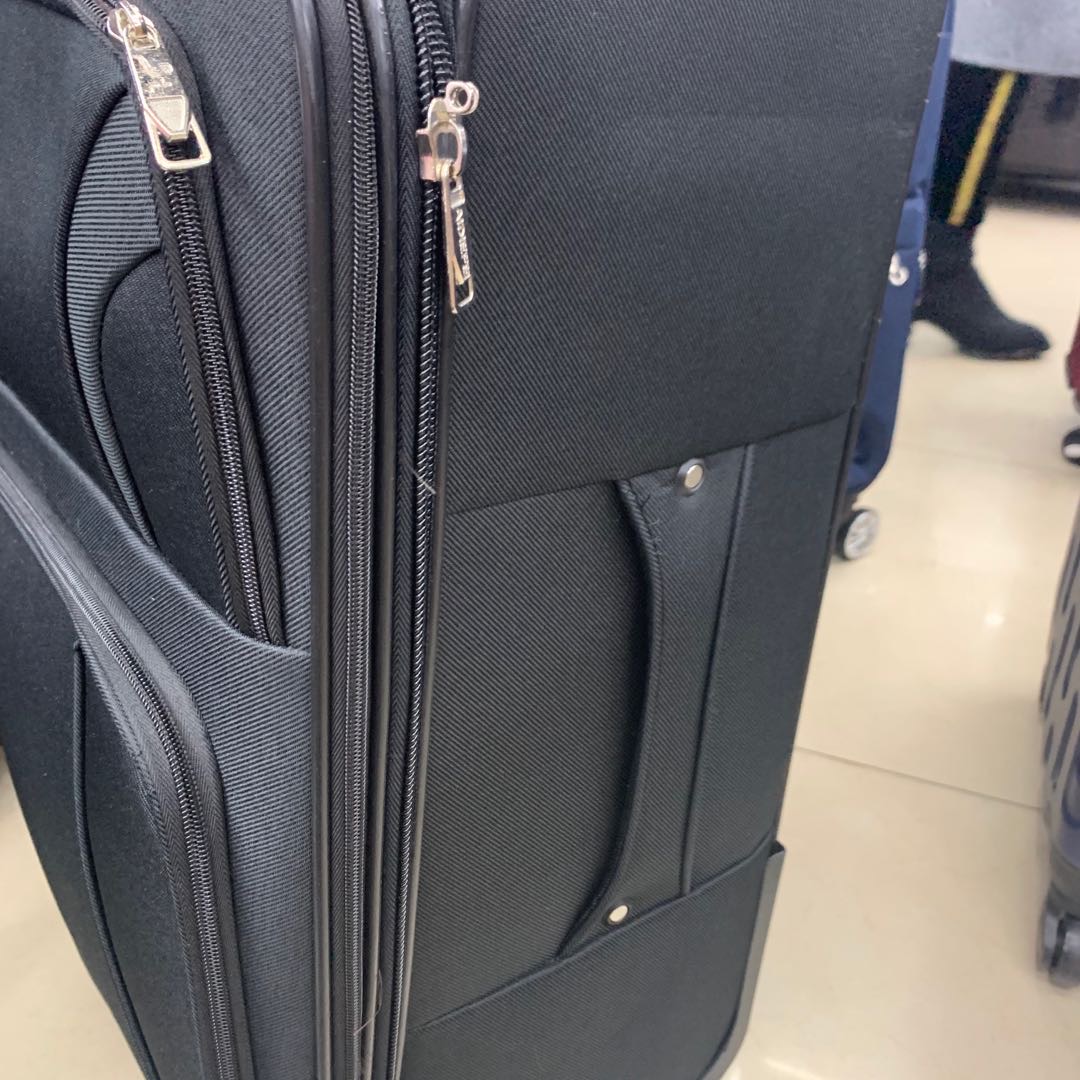 黑色牛津布行李箱密码旅行拉杆箱男万向轮细节图